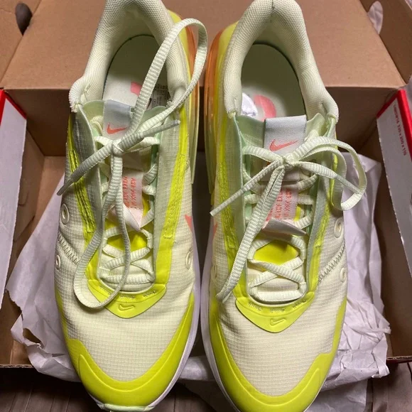 Nike Air Max Up✨ - Picture 4 of 4